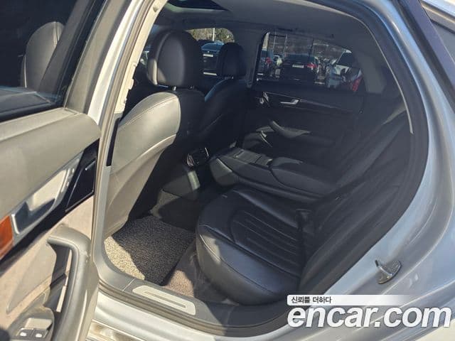 Audi New A8 D4, 2011 6