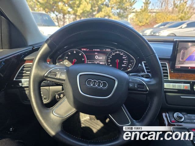 Audi New A8 D4, 2011 8