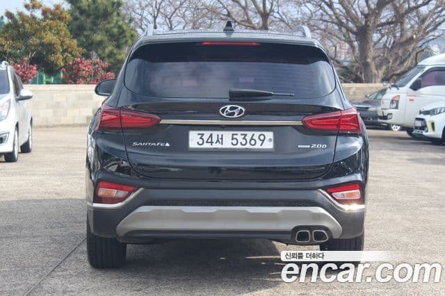 Hyundai Santa Fe TM Exclusive Special, 2019 3