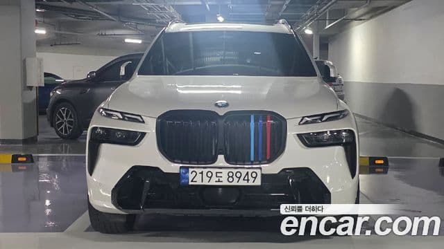 BMW X7 (G07) xDrive 40i M Sport 6인승, 2024 1