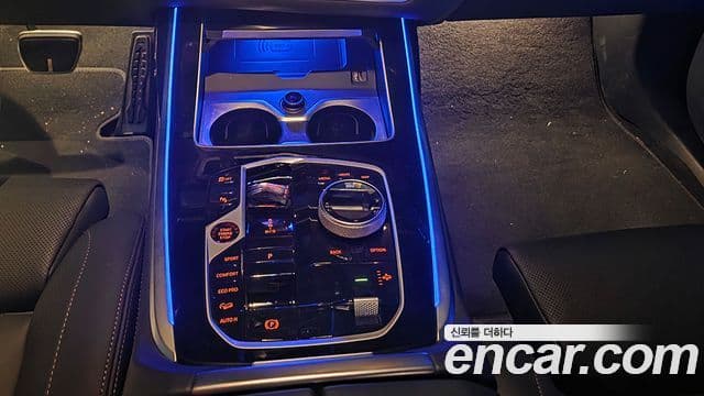 BMW X7 (G07) xDrive 40i M Sport 6인승, 2024 10