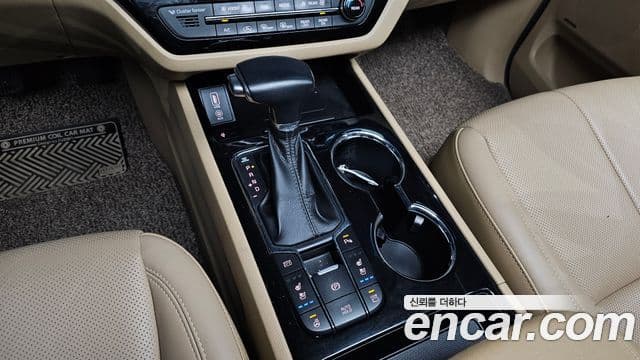 Kia The / новый New Carnival Special, 2019 9