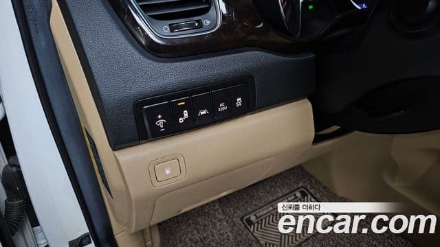 Kia The / новый New Carnival Special, 2019 18