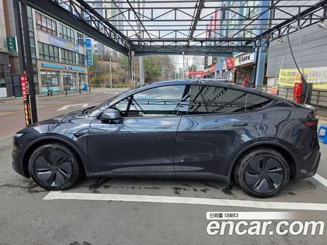 Tesla модель Y Long Range AWD, 2026 9