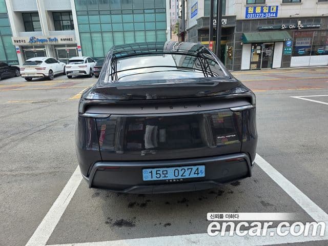 Tesla модель Y Long Range AWD, 2026 10