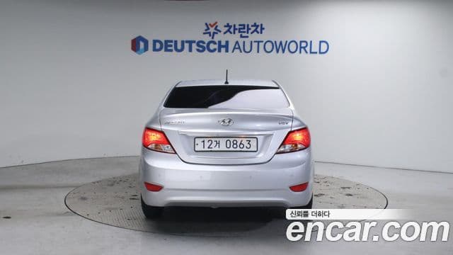 Hyundai Accent(новый кузов / новое поколение) дизель 1.6 VGT Style Plus, 2016 4