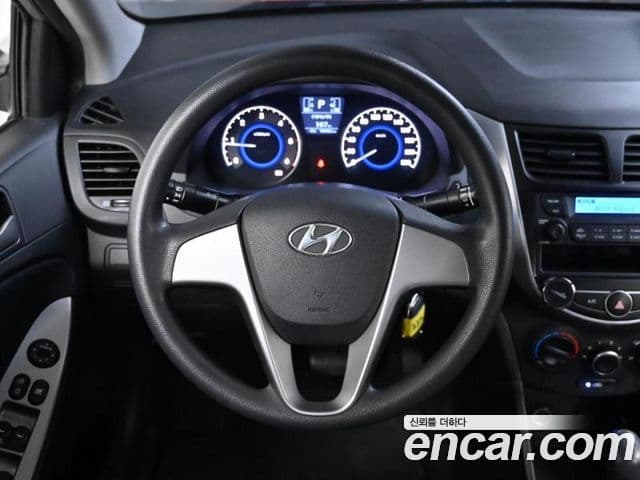 Hyundai Accent(новый кузов / новое поколение) дизель 1.6 VGT Style Plus, 2016 13