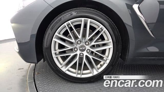 Genesis G70 Elite, 2019 все фото