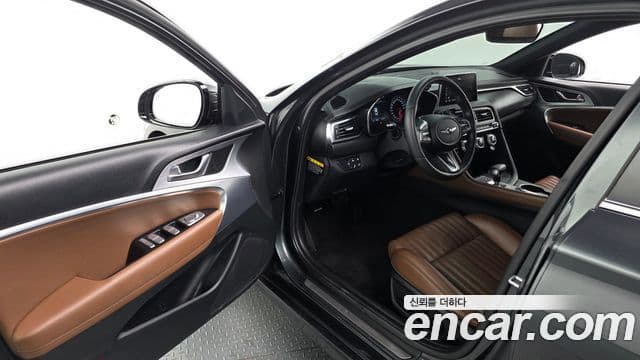 Genesis G70 Elite, 2019 11