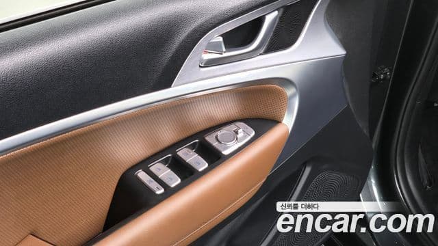 Genesis G70 Elite, 2019 17