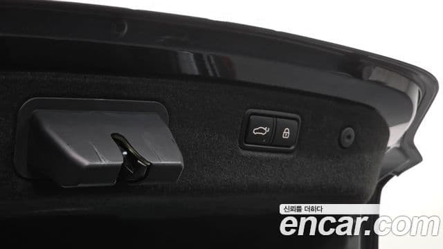 Genesis G70 Elite, 2019 18