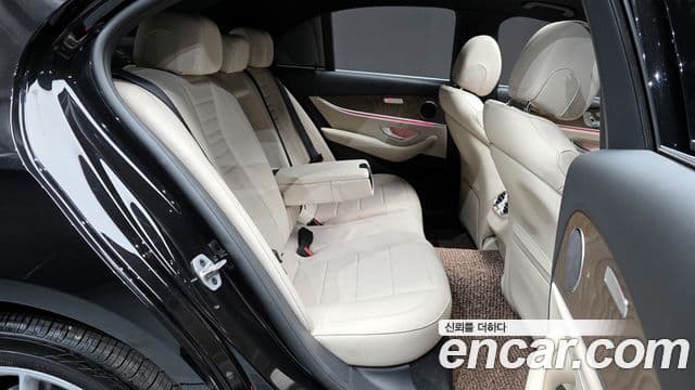 Mercedes-Benz E-класс W213 Exclusive, 2022 12