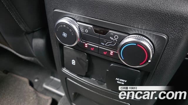 Ford Explorer 6세대 3.0 Platinum 4WD, 2022 18