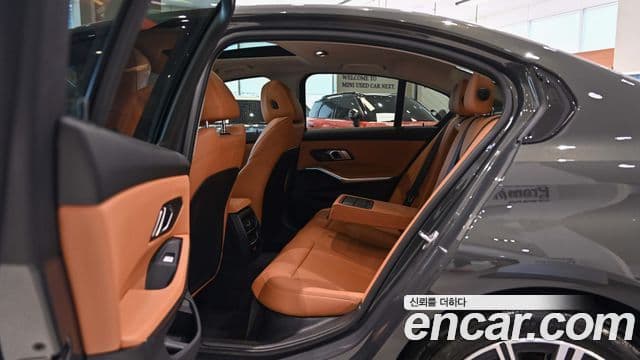 BMW 3시리즈 (G20), 2025 10