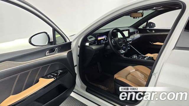Kia K5 3세대 Signature, 2023 10