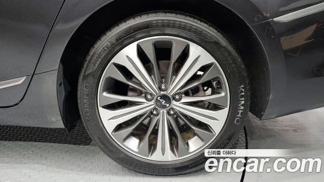 Kia K8 гибрид Noblesse, 2022 все фото