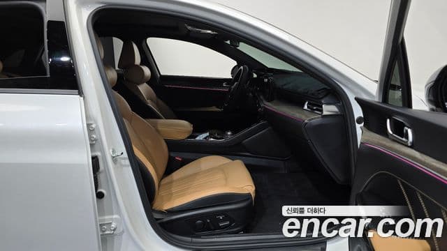 Kia K5 3세대 Signature, 2023 12
