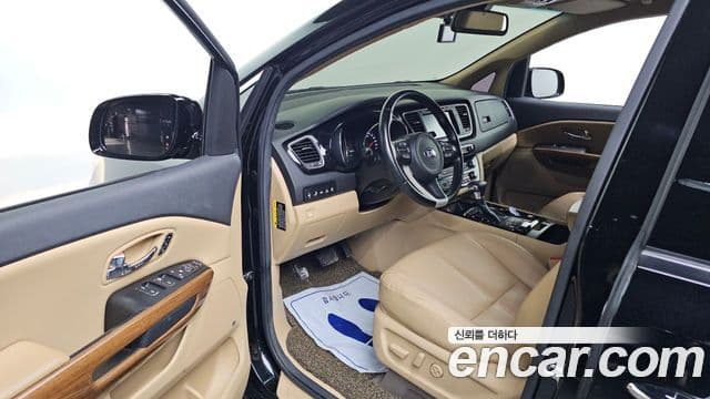 Kia All New Carnival Noblesse, 2018 10