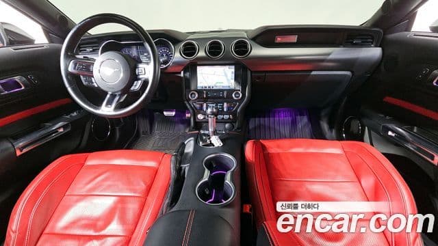 Ford Mustang купе, 2021 7