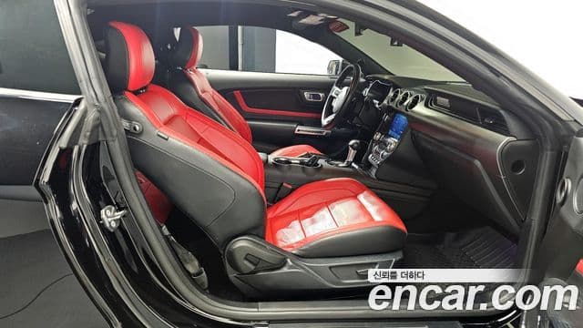 Ford Mustang купе, 2021 12