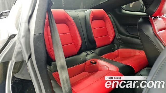 Ford Mustang купе, 2021 13