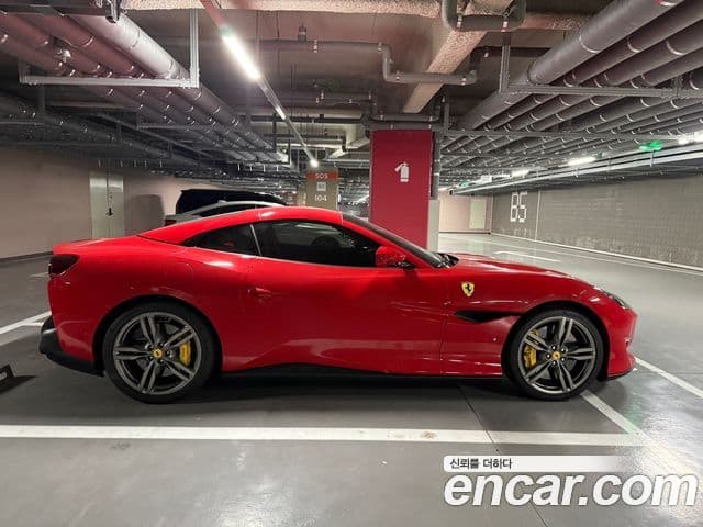 Ferrari 포르토피노 3.9 V8, 2019 4