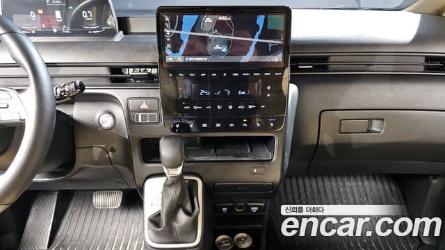 Hyundai Staria Modern, 2025 16