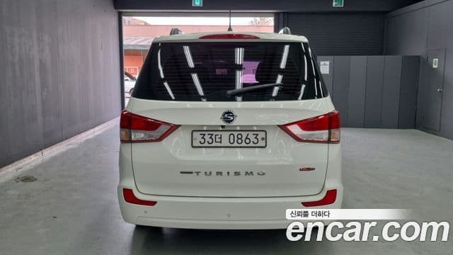 KG모빌리티(SsangYong) Korando 투리스모 4WD TX 9인승, 2016 4