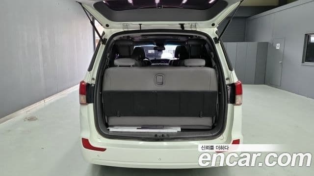 KG모빌리티(SsangYong) Korando 투리스모 4WD TX 9인승, 2016 18