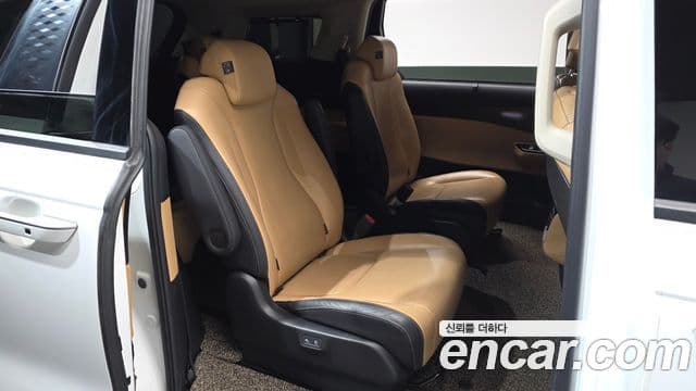 Kia Carnival 4세대 Signature, 2021 11