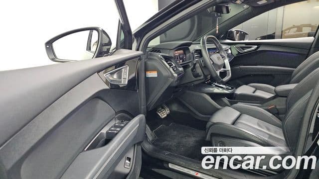 Audi Q4 e-Tron (F4) 40 Sportback, 2023 10