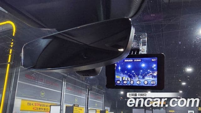 Porsche Panamera (976), 2024 10