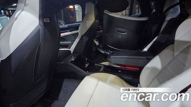 Porsche Panamera (976), 2024 15