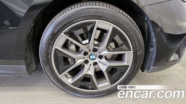 BMW 5시리즈 (G60), 2024 все фото