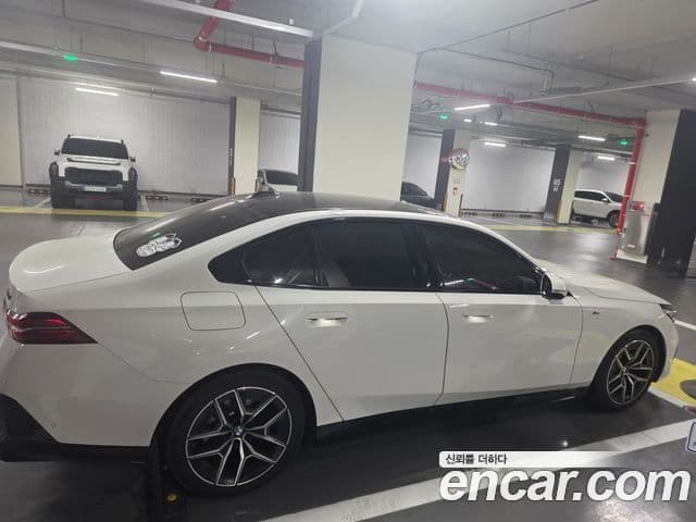 BMW 5시리즈 (G60) 520i M Sport, 2025 3