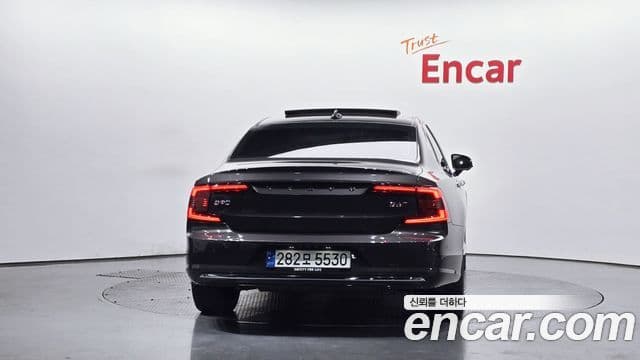 Volvo S90 B6 AWD Ultimate Bright, 2023 4