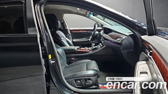 Genesis EQ900 Prestige, 2016 10