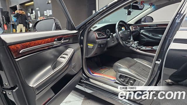 Genesis EQ900 Prestige, 2016 11