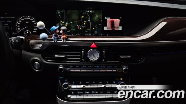 Genesis EQ900 Prestige, 2016 14