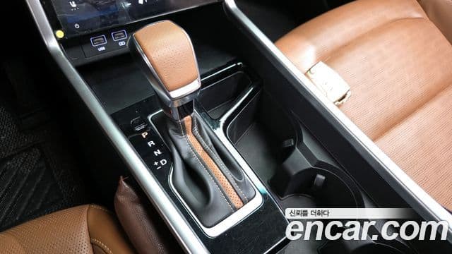 KG모빌리티(SsangYong) Torres T7, 2023 9