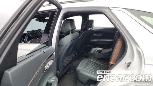 Genesis GV70, 2022 12