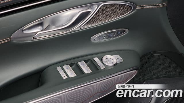 Genesis GV70, 2022 13