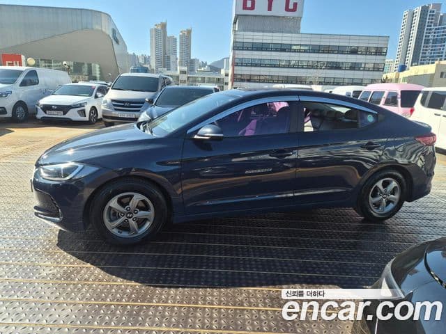 Hyundai Avante AD 1.6 LPI Style(арендный автомобиль), 2017 3