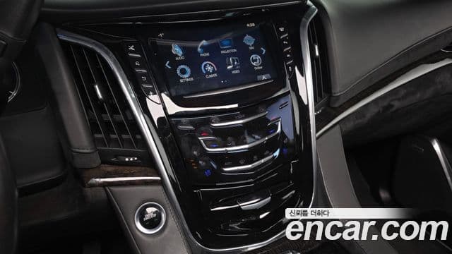 Cadillac Escalade 4세대, 2016 15