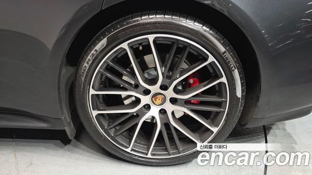 Porsche Panamera (971) 4.0 GTS, 2021 все фото