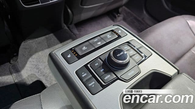 Genesis G80 Premium Luxury, 2017 18