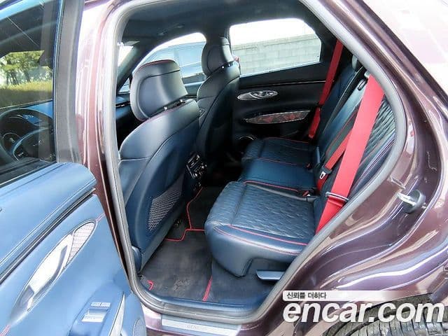 Genesis GV70, 2021 6