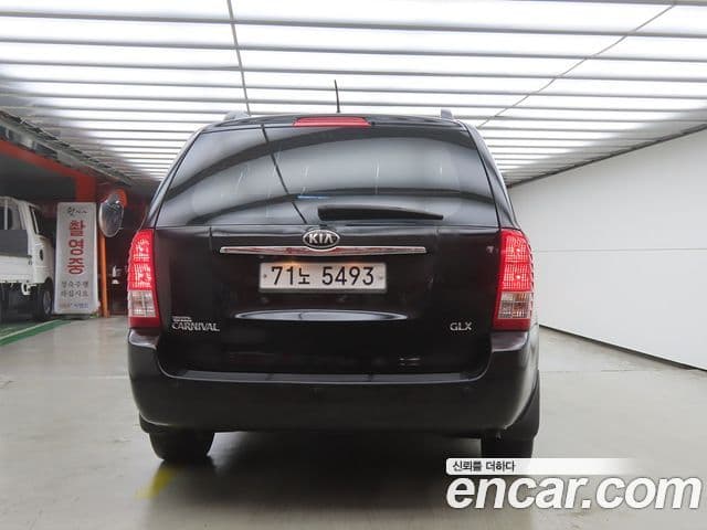 Kia Carnival R President, 2013 3