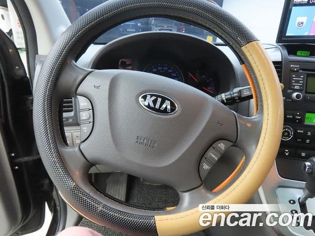 Kia Carnival R President, 2013 8