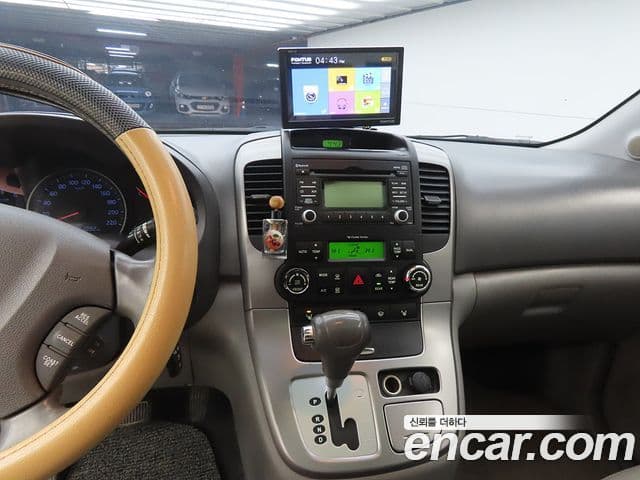 Kia Carnival R President, 2013 10